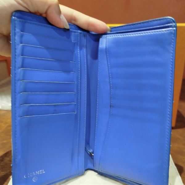 VÍ chanel dài xanh dương KG+