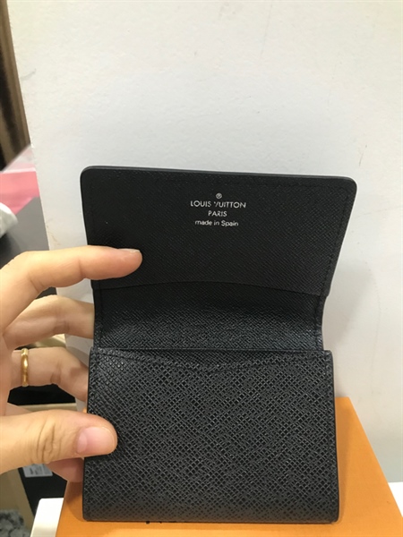 Ví LV Bỏ Thẻ Đen+