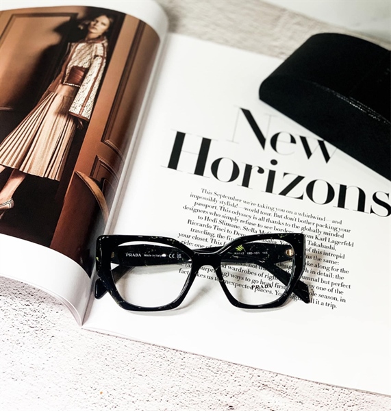 Kính Prada xanh đen KG+