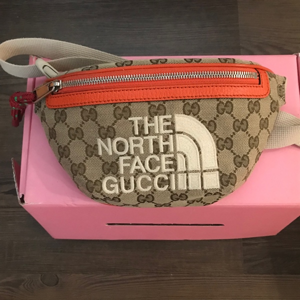 Túi bao tử Gucci