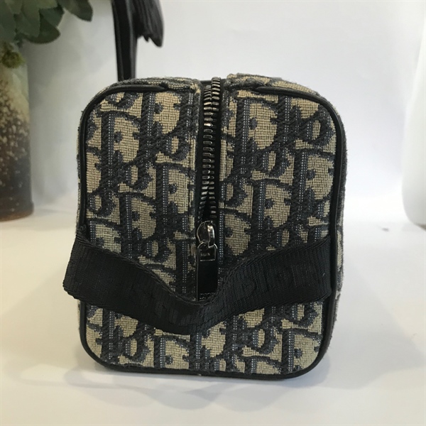 Túi Dior khoá trắng KG+