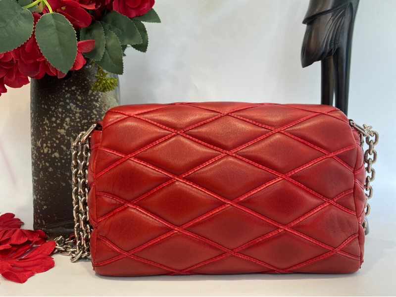 Túi LV đỏ vân nổi KG+