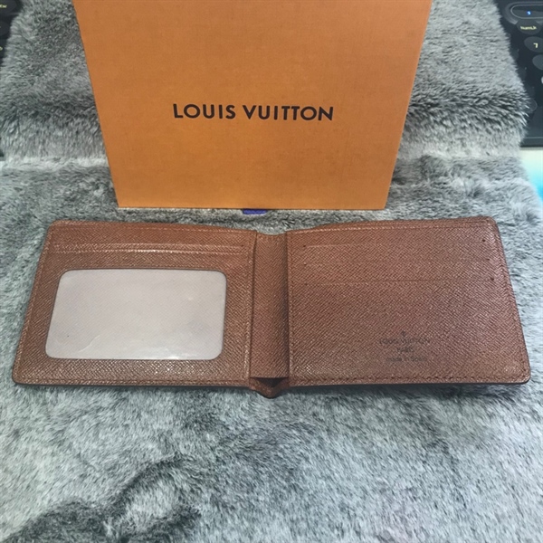 Ví LV hoa nâu gập 2 +