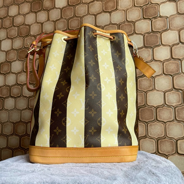 Túi toe LV sọc be nâu +