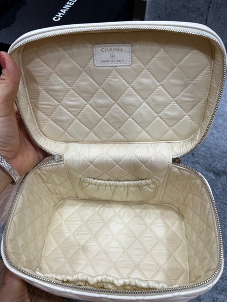 Túi Chanel màu trắng (27273417) KG+
