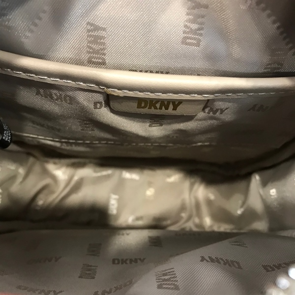 Túi DKNY KG +