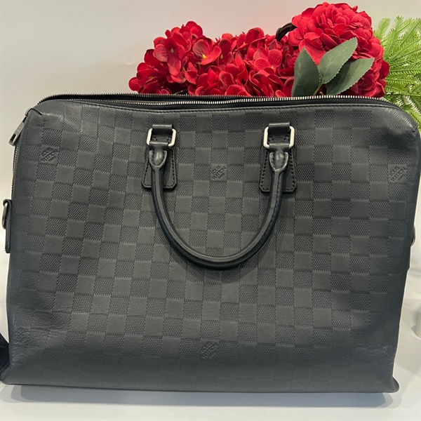 Túi LV đen
