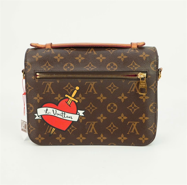 Túi LV Metis hoa nâu in chữ lòng hồng size 23 KG+