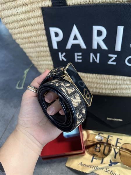 Thắt lưng Dior mặt đen KG+