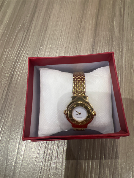 Đồng hồ GC full vàng lòng trắng KG+