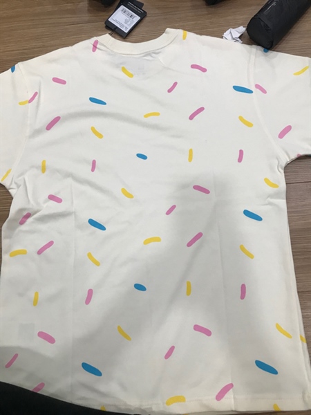 Áo MLB kem chấm màu size M KG+