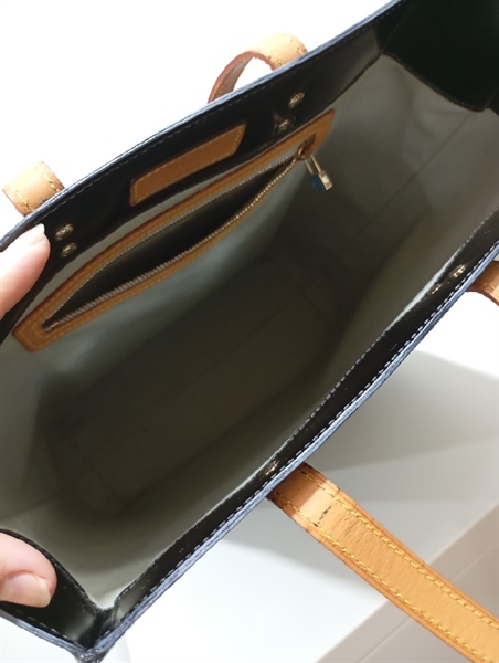 Túi LV tote đen bóng KG+