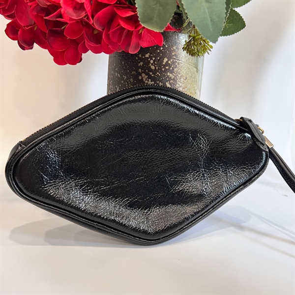 Túi Gucci đen hình thoi KG+