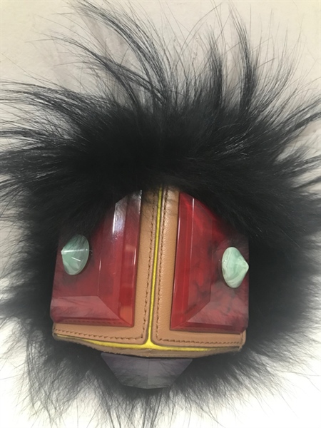 Charm Fendi Tam Giác 2 mặt Đỏ+