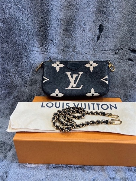 Túi LV multi đen chữ nổi +