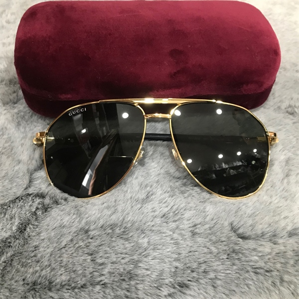 Kính râm bầu GG gọng vàng KG+