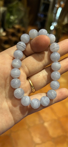 Vòng tay phong thuỷ đá mã não xanh nhạt+