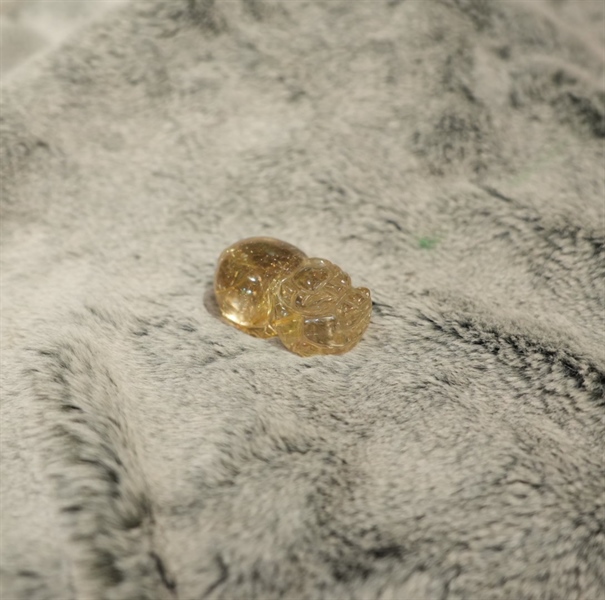 Cụ Tỳ Hưu thạch anh tóc vàng 722579 +