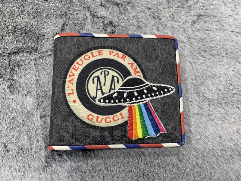 Ví GG họa tiết UFO +