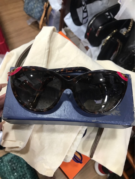 Kính LV gọng nâu loang phối đỏ vàng KG+