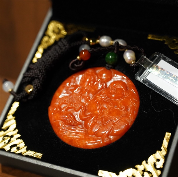 Mặt cẩm huyết 542235 +