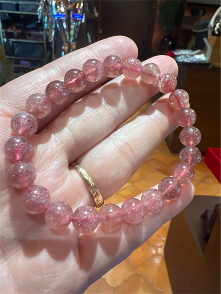 Vòng tay đá ưu linh hồng (424624)+