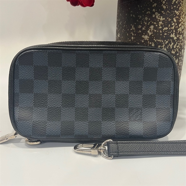 Túi LV clutch