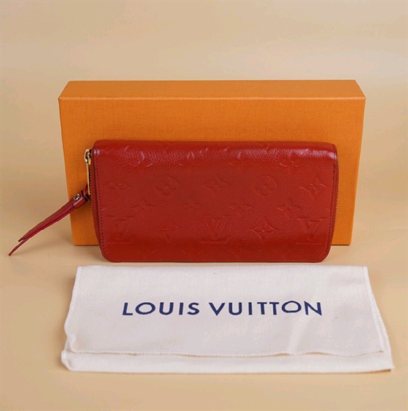 Ví LV hoa màu đỏ +