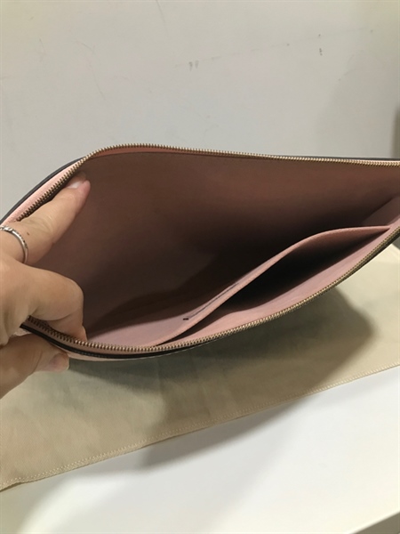 Túi LV viền hồng +