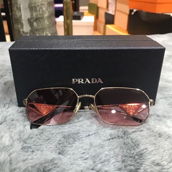 Kính prada mắt hồng gọng vàng KG+