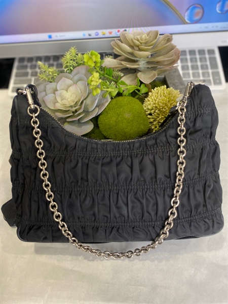 Túi Prada KG