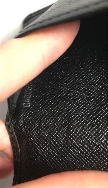 Ví Lv dài đen Nam KG+