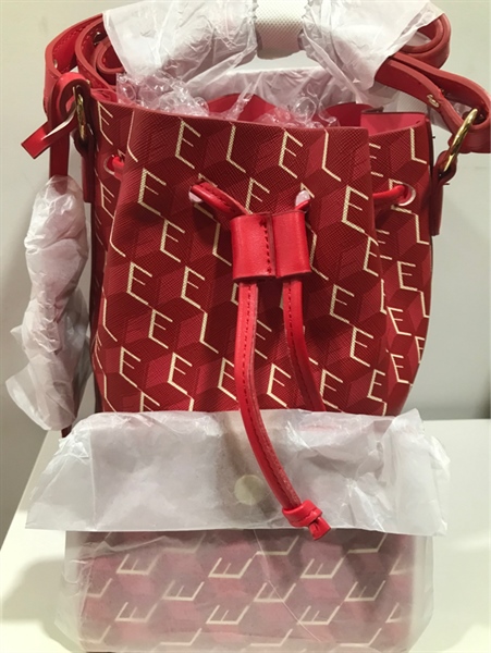 Túi Estee Lauder Đỏ Kèm Ví NHỏ KG+