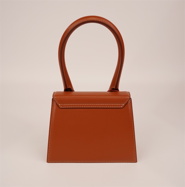 Túi Jacquemus nâu quai cầm+