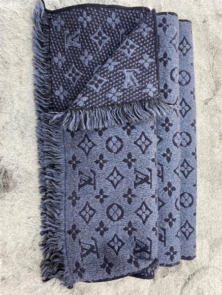 Khăn LV Xanh Đen +