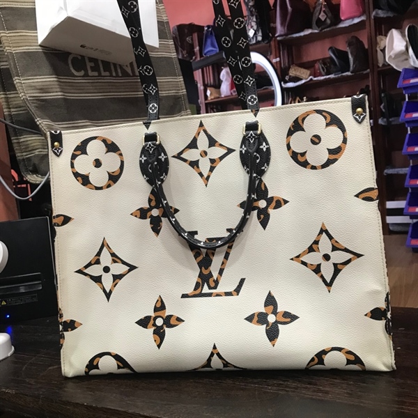 Túi LV onthego trắng đen size lớn KG+