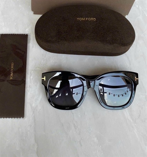 Kính Tomford Beatrix KG+