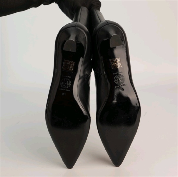 Giày Vasace bốt đen KG+