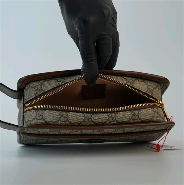 Túi đeo chéo GG chữ nhật màu nâu KG+