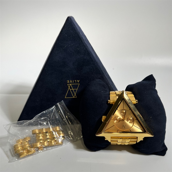 Đồng hồ Alive vàng +