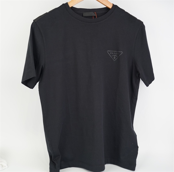 Áo thun Prada đen +