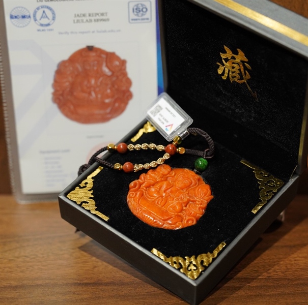 Mặt cẩm huyết 889969 +