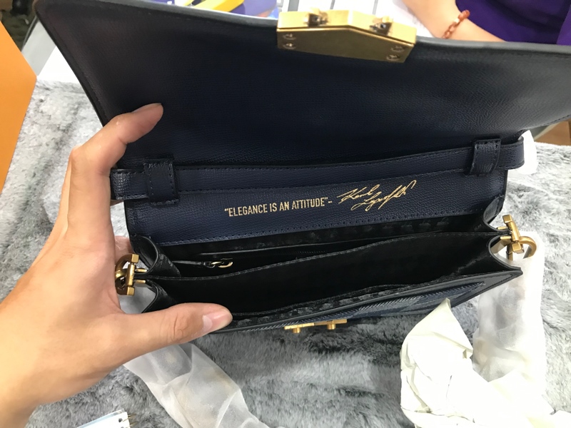 Túi Karl Lagerfeld Ô Vuông Xanh Xám KG+