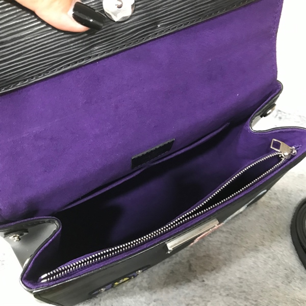 Túi LV Clunny đen lòng tím họa tiết +