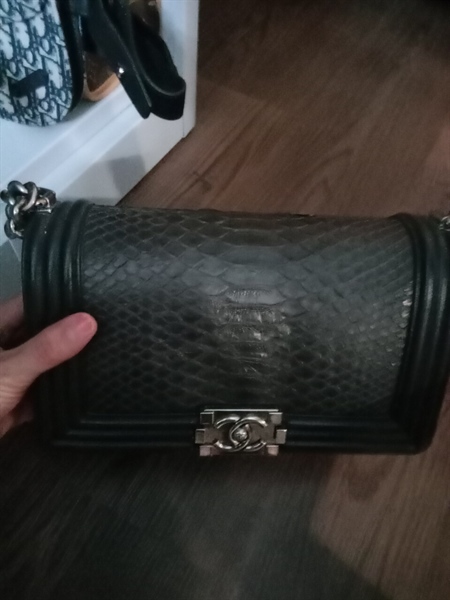 Túi Chanel da rắn +