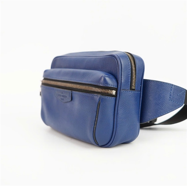 Túi LV màu xanh dương vân nhám size 20 +