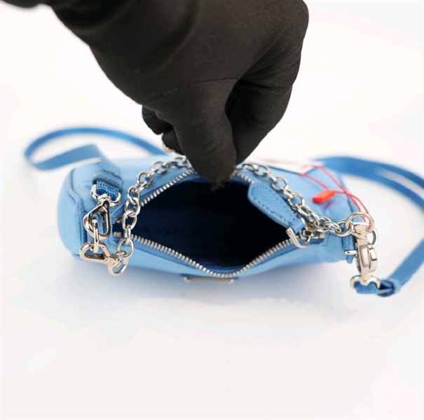 Túi Prada xanh dương nhạt KG+