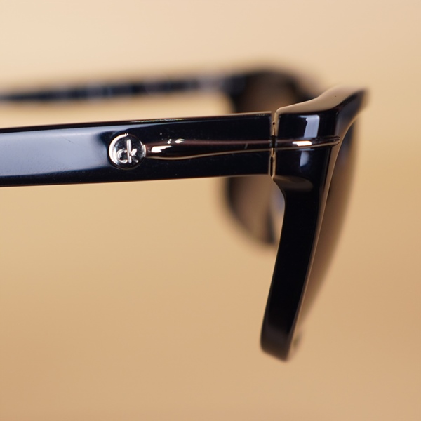 Kính CK đen trơn KG+