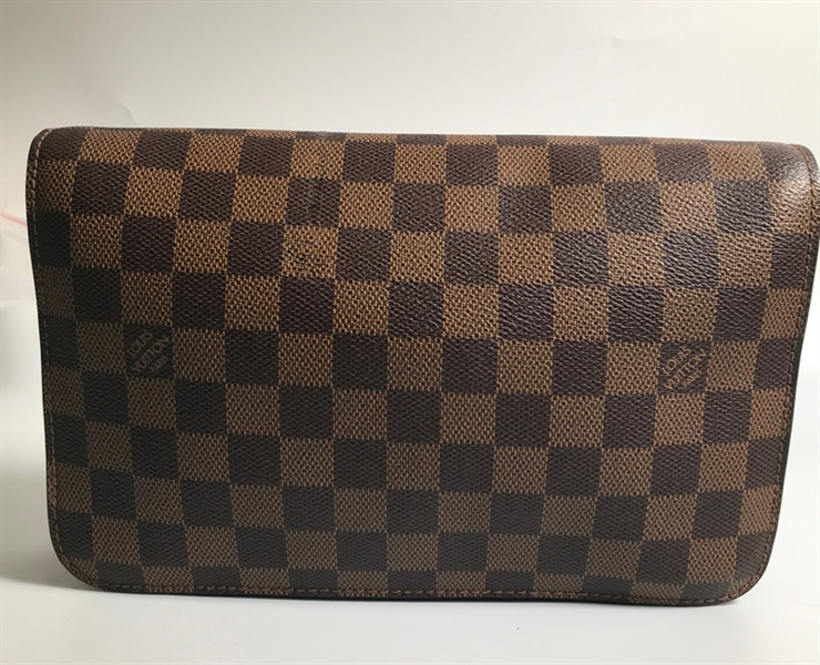 Ví LV Cluck ô vuông Kg+