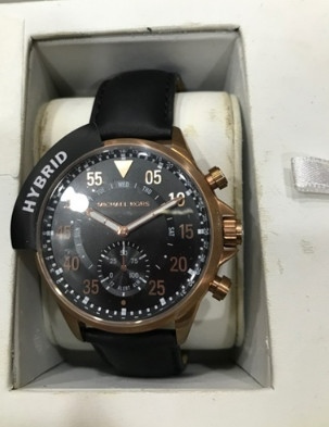 Đồng hồ Michael Kors Hybird dây da KG+